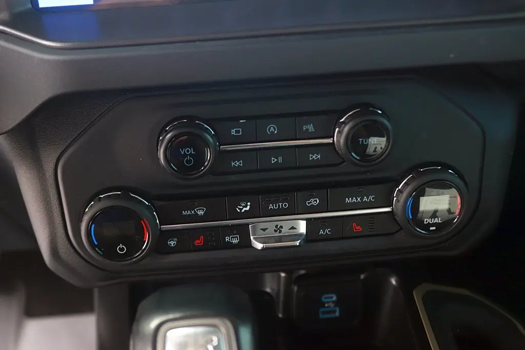 2025 Ford Bronco - $54,458