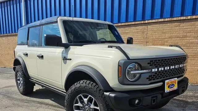 2025 Ford Bronco Badlands