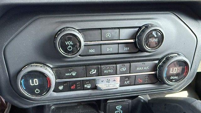 2025 Ford Bronco - $52,199