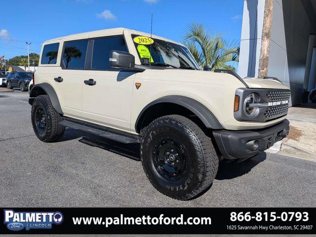 2025 Ford Bronco Badlands — photo 1 of 12