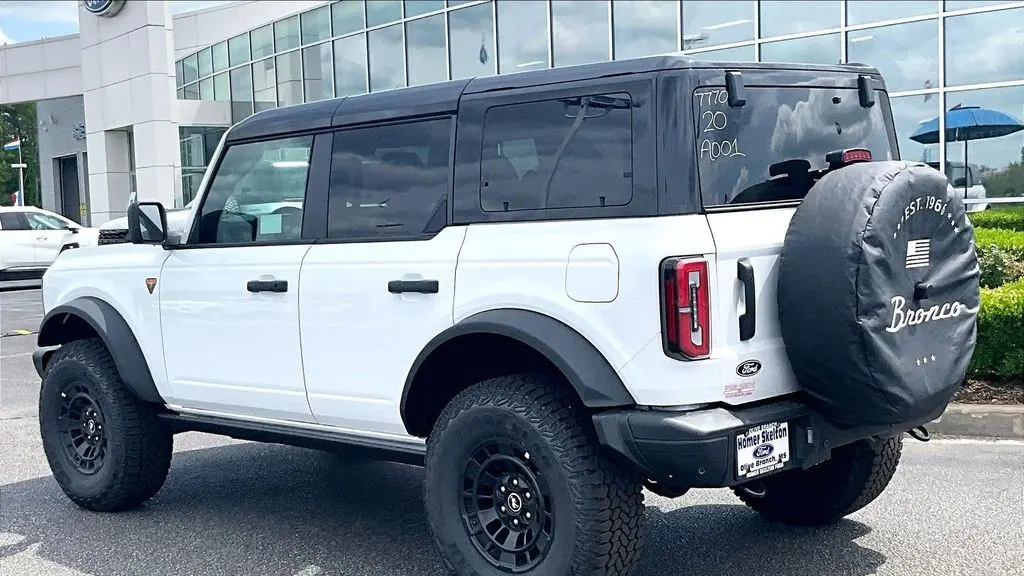 2026 Ford Bronco Badlands