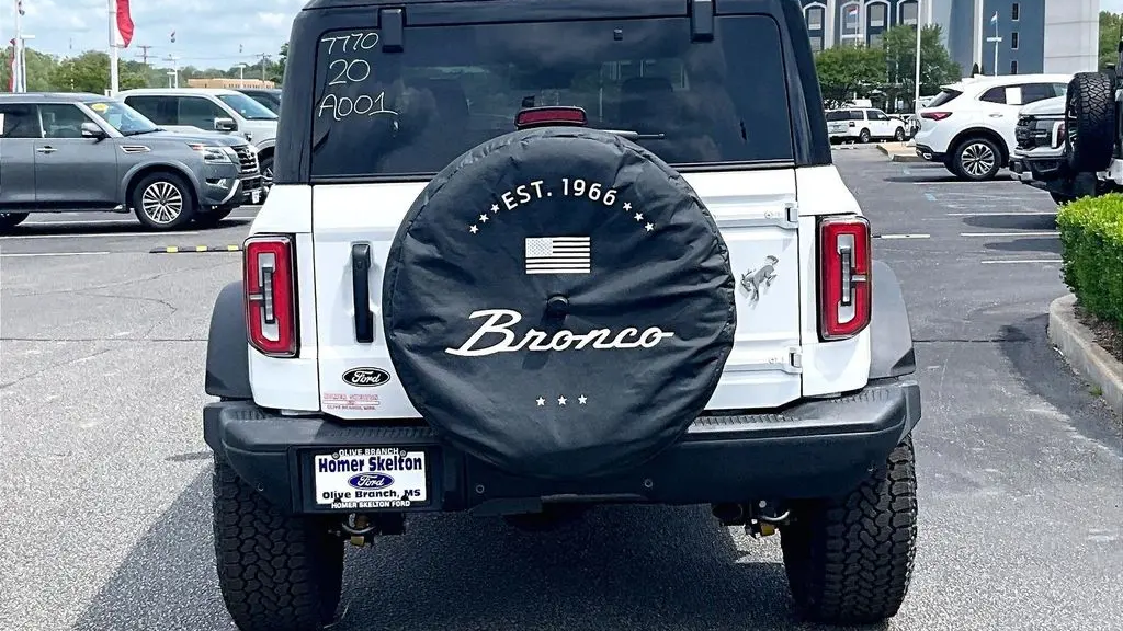 2026 Ford Bronco Badlands