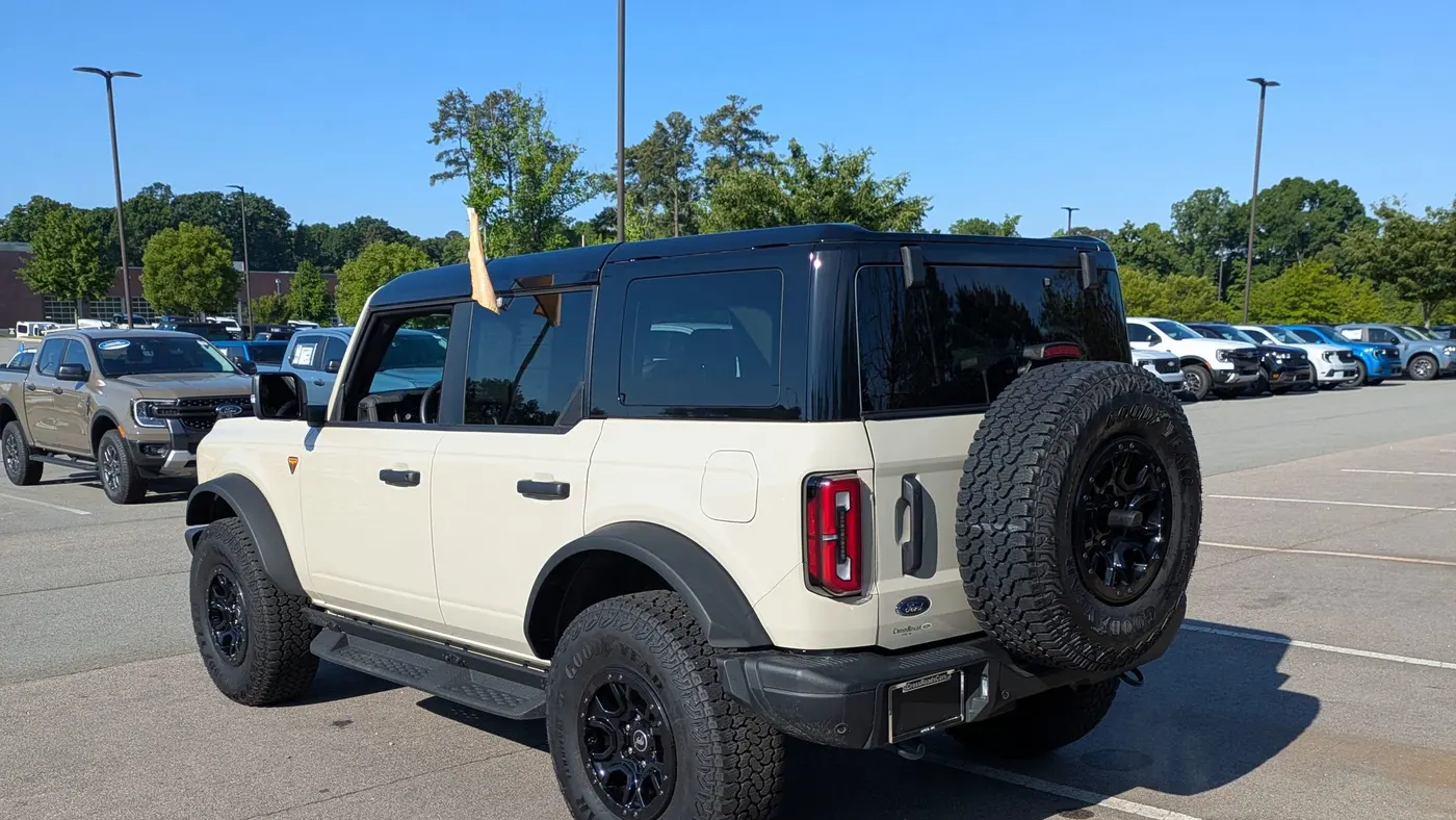 2025 Ford Bronco Badlands