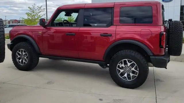 2025 Ford Bronco Badlands