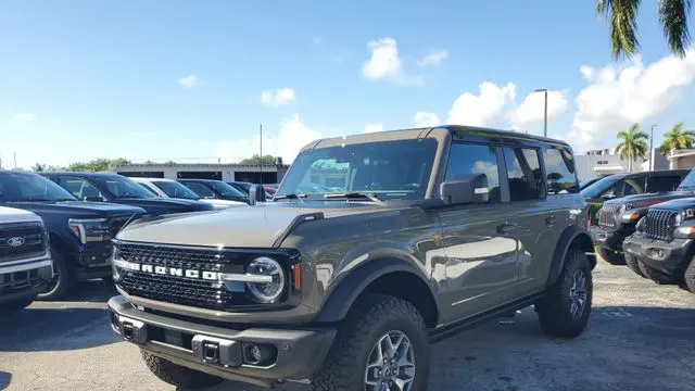 2025 Ford Bronco Badlands