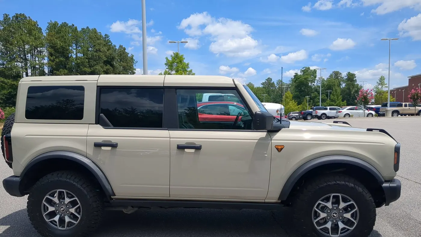 2025 Ford Bronco Badlands