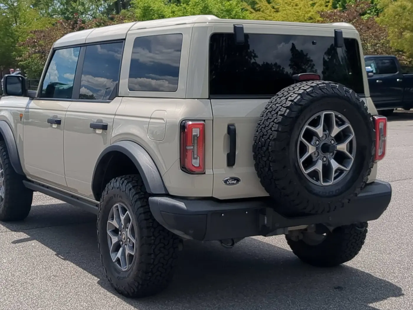 2025 Ford Bronco - $51,884