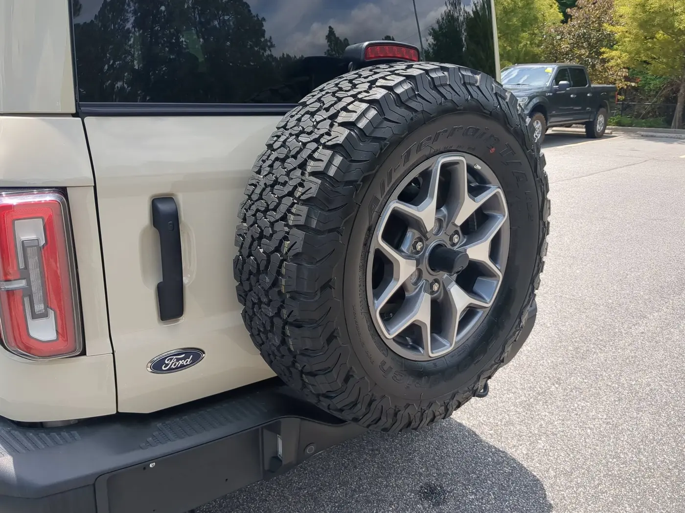 2025 Ford Bronco - $51,884