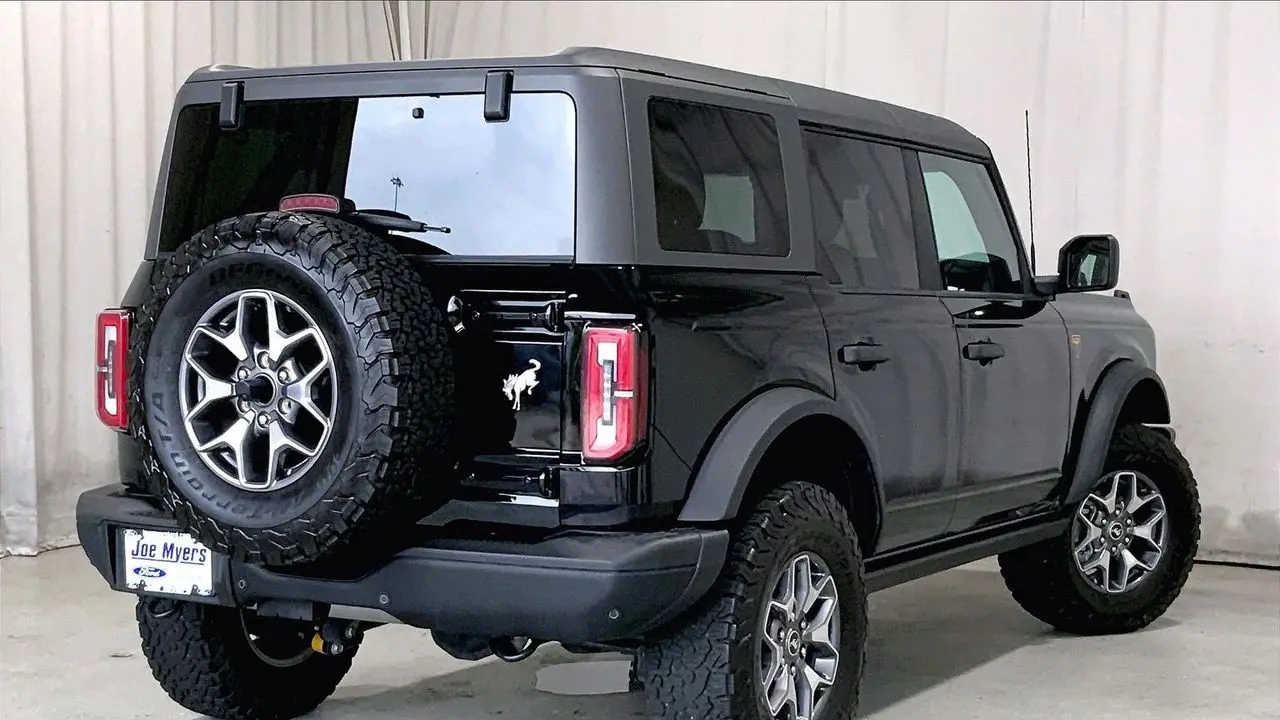 2025 Ford Bronco Badlands