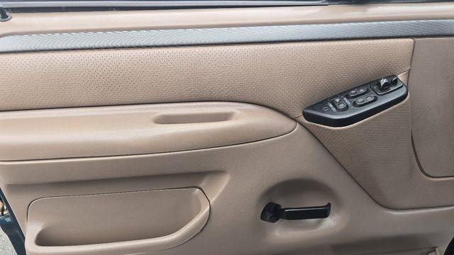 1992 Ford Bronco XLT