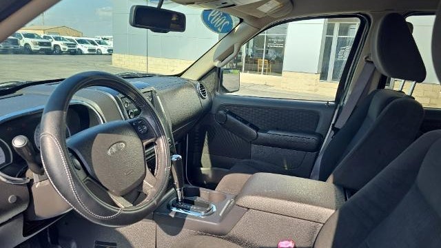 2009 Ford Explorer Sport Trac XLT