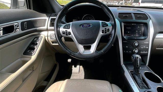 2011 Ford Explorer XLT