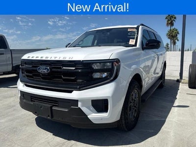 2025 Ford Expedition MAX 4X2 Active 4DR SUV