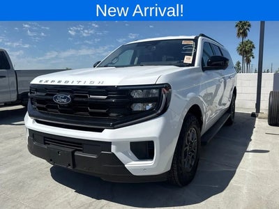 2025 Ford Expedition MAX 4X2 Active 4DR SUV