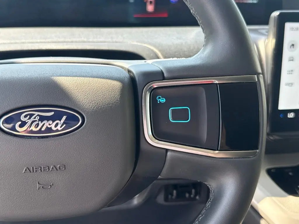 2025 Ford Expedition - $48,588
