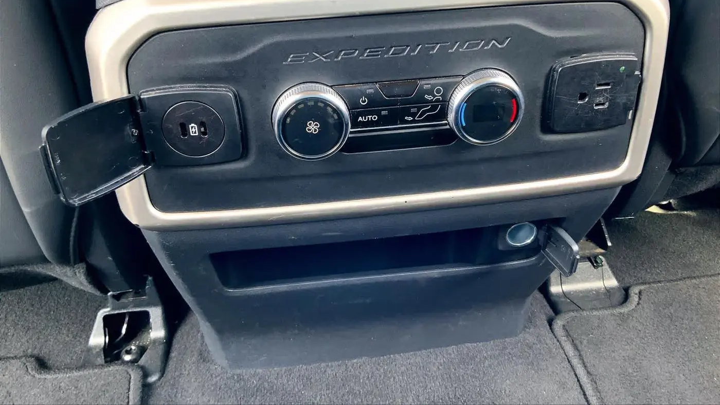 2024 Ford Expedition MAX XLT