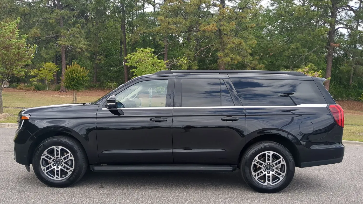 2025 Ford Expedition MAX Active