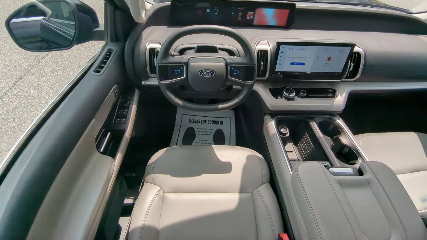 2025 Ford Expedition MAX Active
