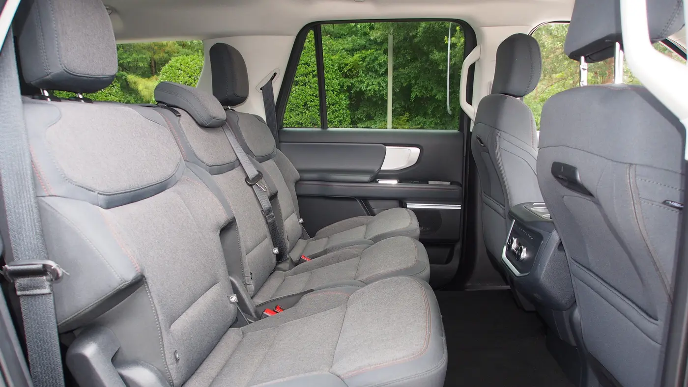 2025 Ford Expedition MAX Active