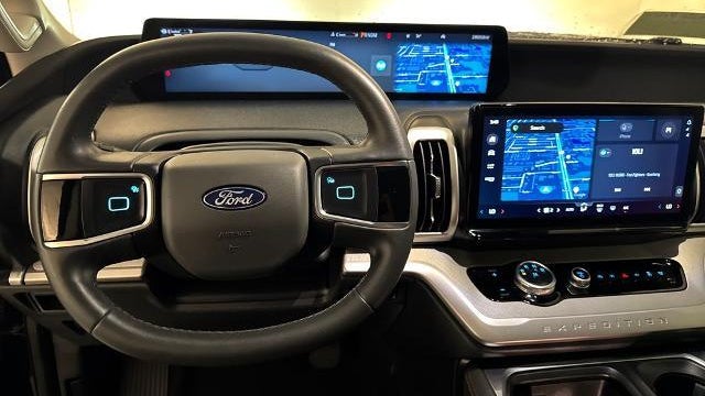 2025 Ford Expedition MAX Active
