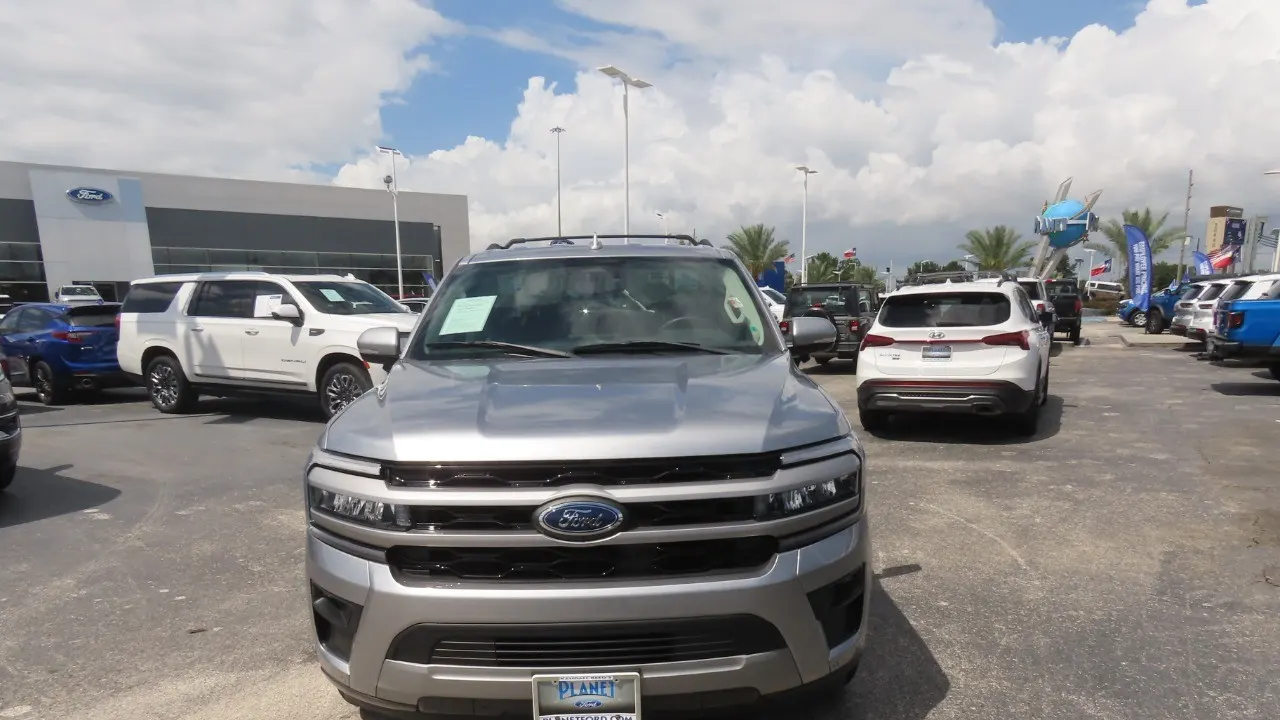 2022 Ford Expedition MAX XLT