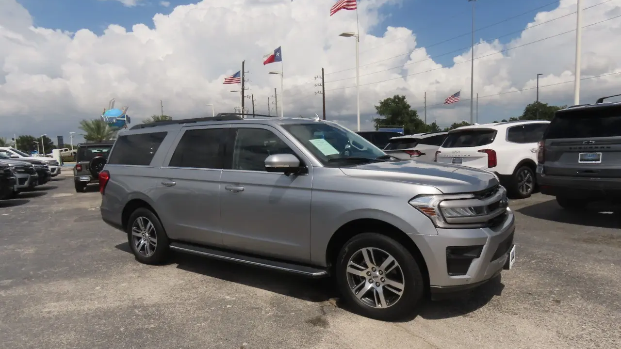 2022 Ford Expedition MAX XLT