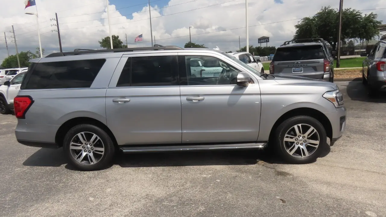 2022 Ford Expedition MAX XLT