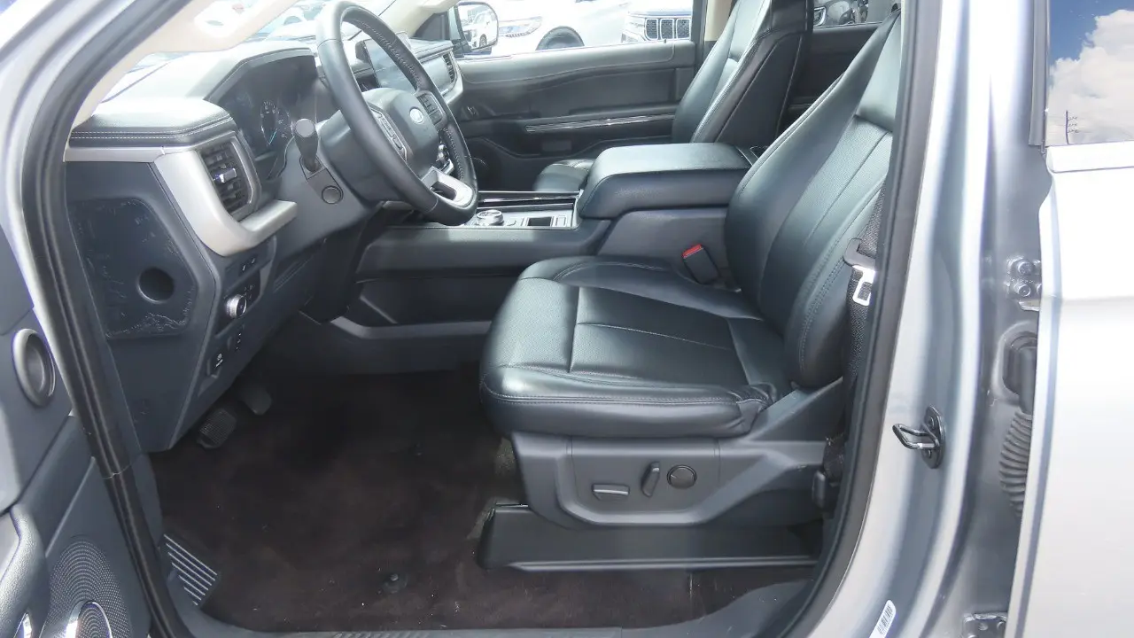 2022 Ford Expedition MAX XLT