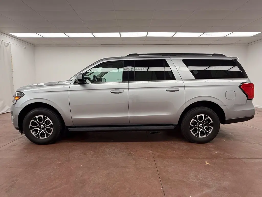 2022 Ford Expedition - $26,975