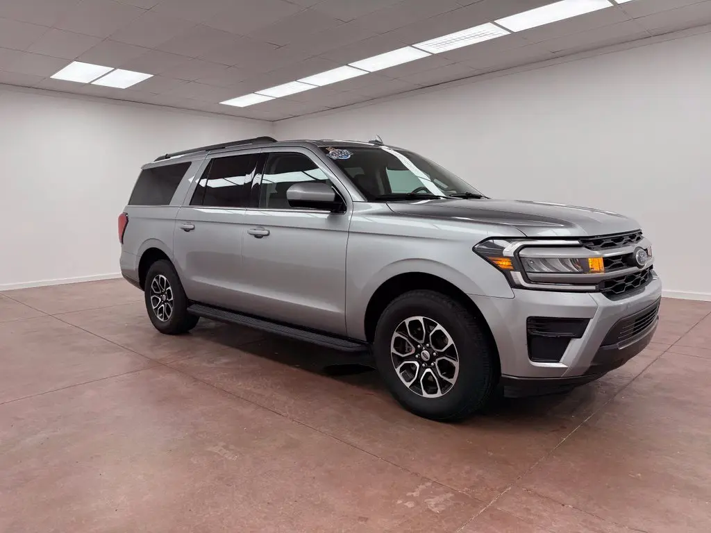2022 Ford Expedition - $26,975