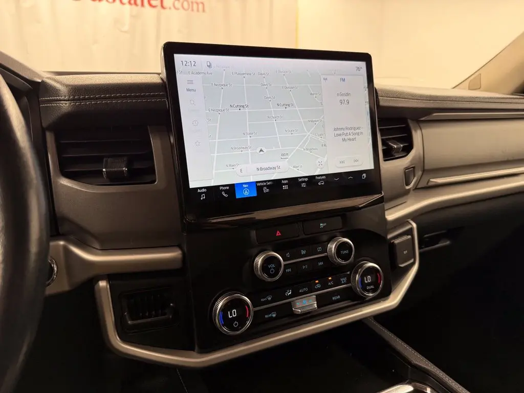 2022 Ford Expedition - $26,975