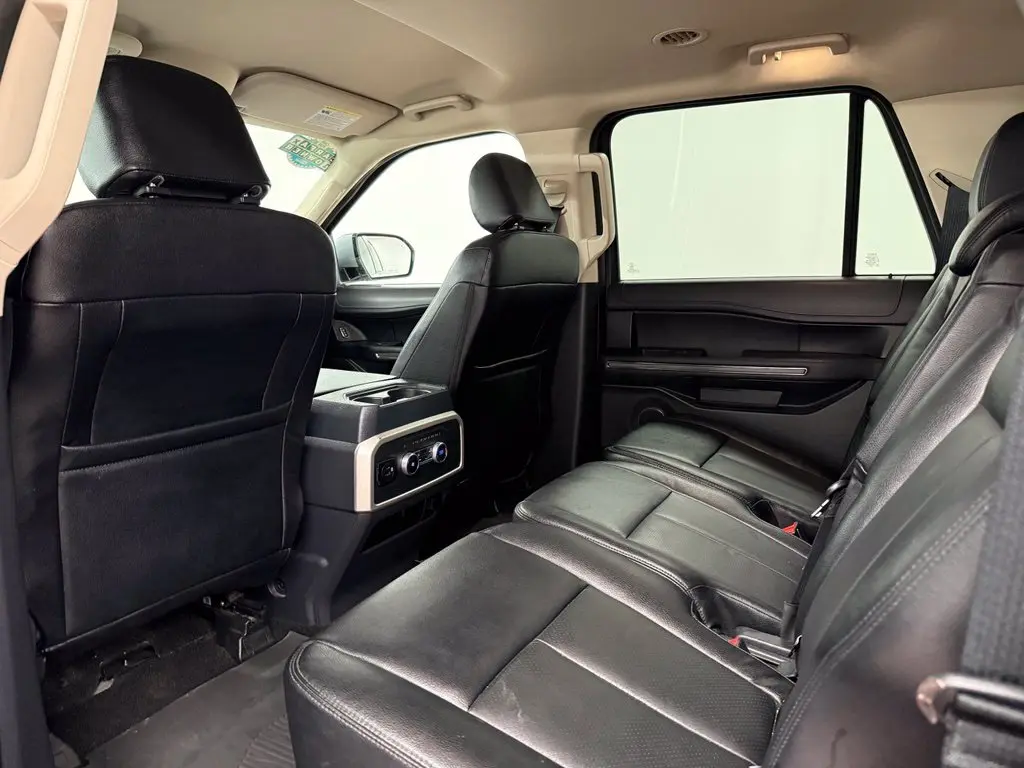 2022 Ford Expedition - $26,975