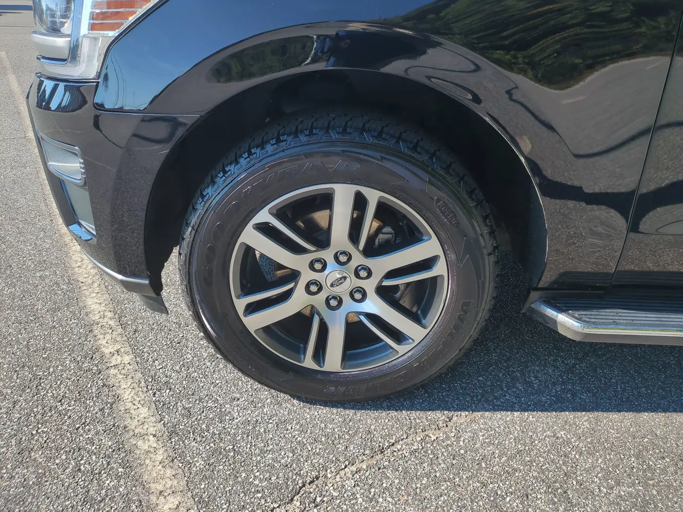 2022 Ford Expedition - $26,500
