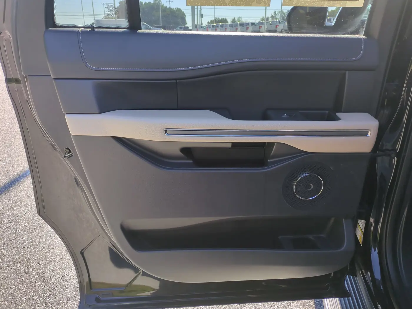 2022 Ford Expedition - $26,500