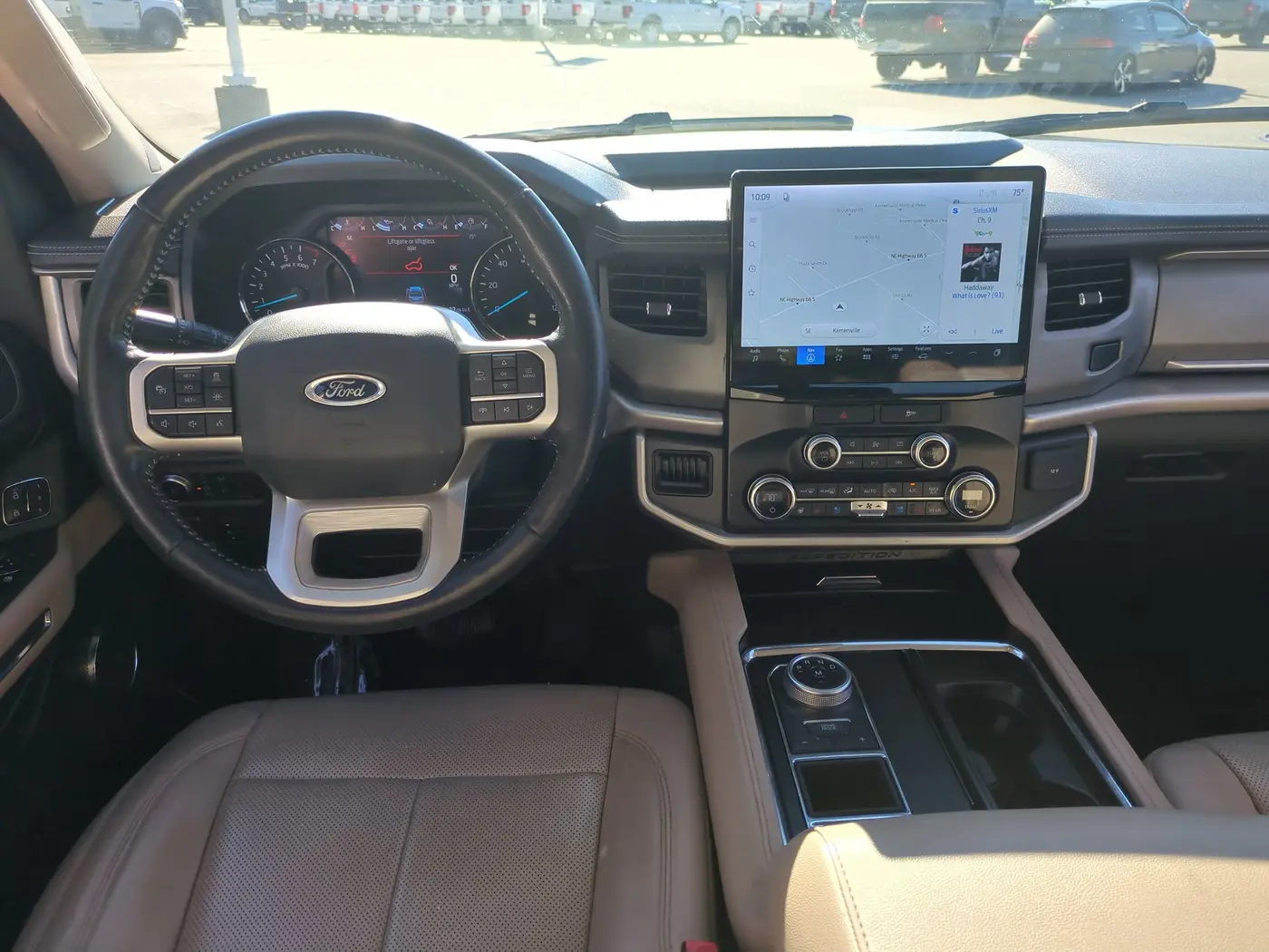 2022 Ford Expedition - $26,500