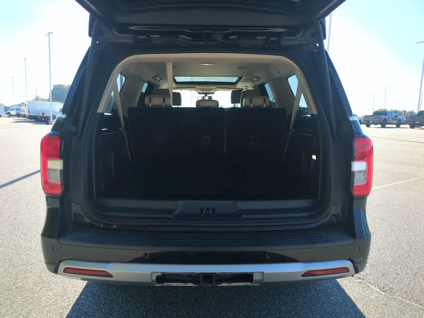 2022 Ford Expedition - $26,500