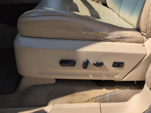 2014 Ford Expedition - $10,900