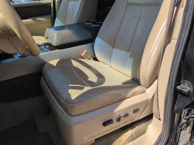 2014 Ford Expedition - $10,900