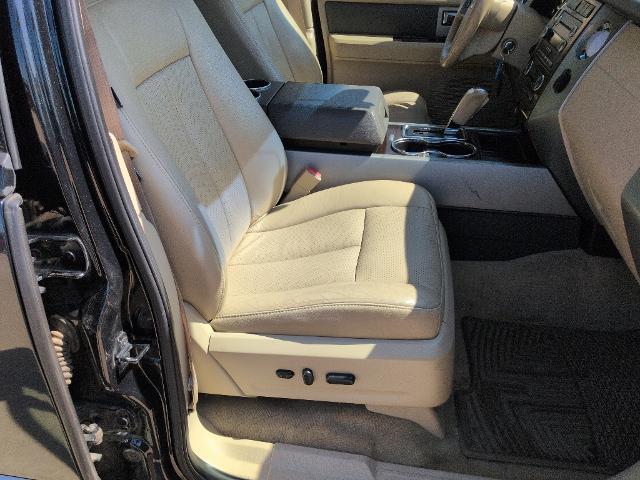 2014 Ford Expedition - $10,900