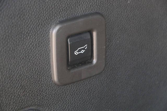 2013 Ford Expedition - $9,900