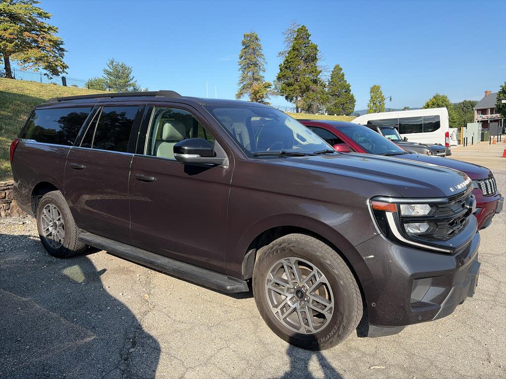 2025 Ford Expedition - $54,998