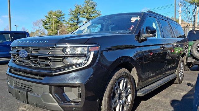 2025 Ford Expedition MAX Active