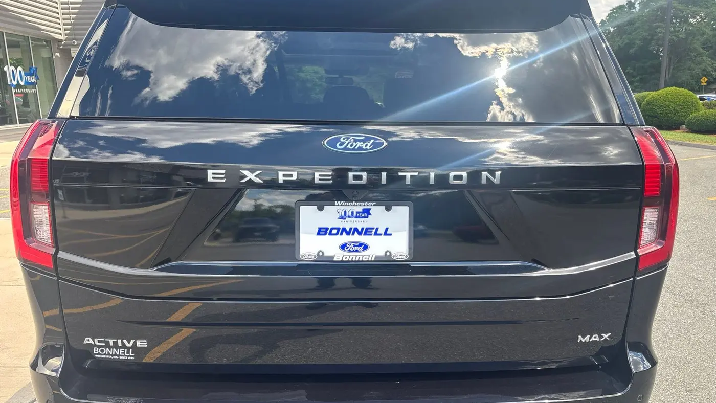 2025 Ford Expedition MAX Active