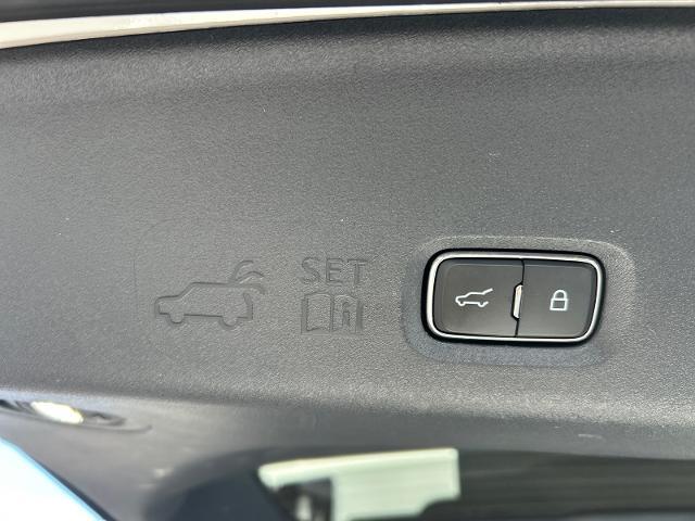 2025 Ford Expedition - $58,995