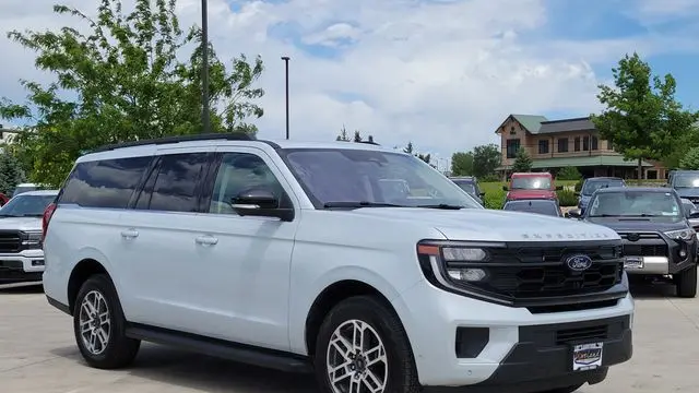 2025 Ford Expedition MAX Active