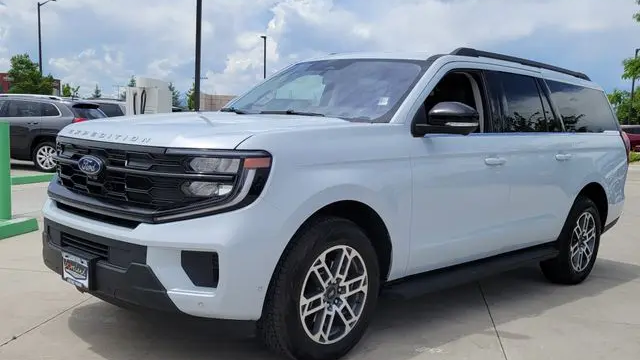 2025 Ford Expedition MAX Active