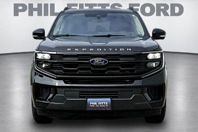 2025 Ford Expedition - $59,900