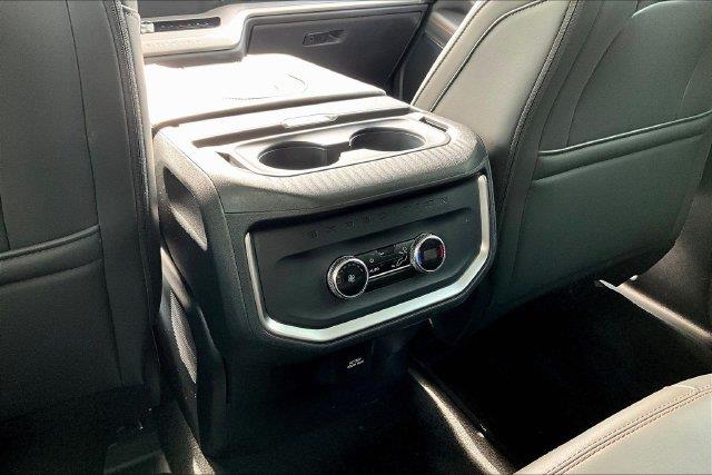 2025 Ford Expedition - $59,900