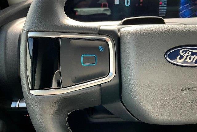 2025 Ford Expedition - $59,900