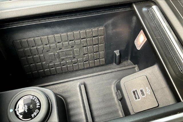 2025 Ford Expedition - $59,900